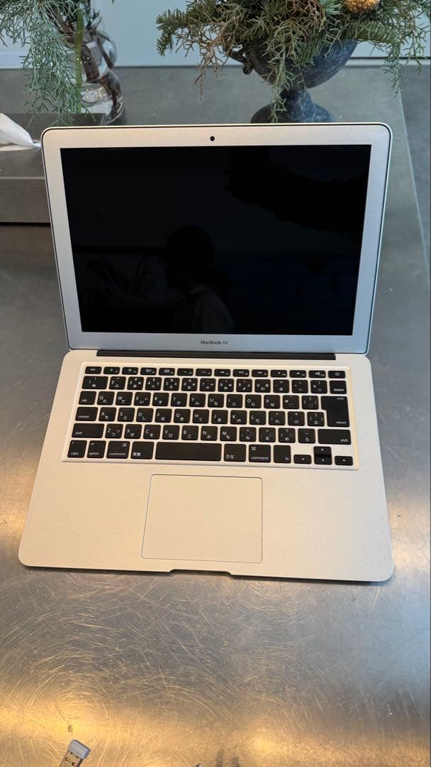 【完動品】MacBook Air 2017 13インチ / 初期化済