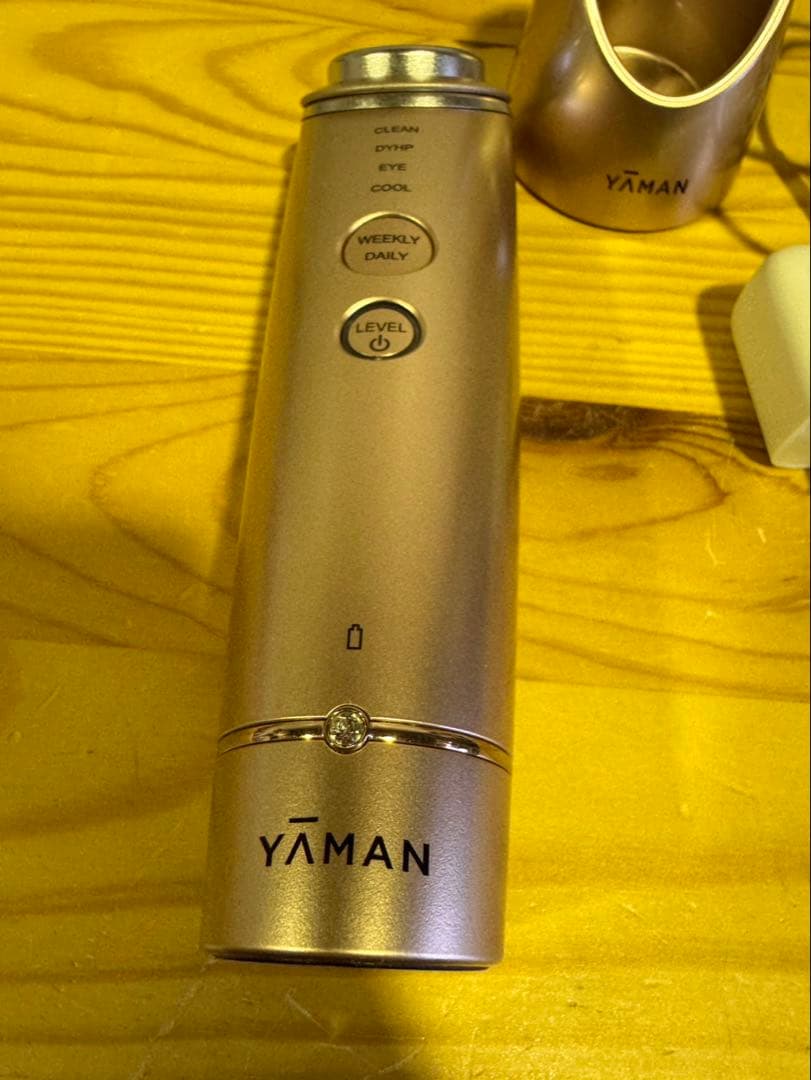 s2283 YA-MAN フォトプラス Shiny M18 美顔器