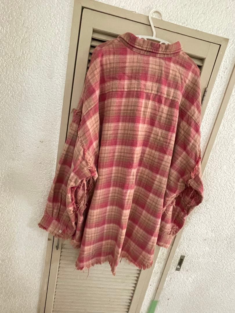 R13 アールサーティーンSHREDDED SEAM DROP NECK