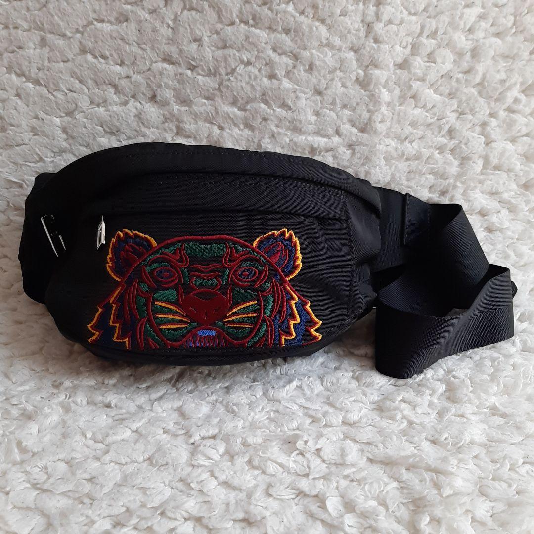 未使用に近い　KENZO ケンゾー ボディバッグ ウエストバッグ ブラック　トラ