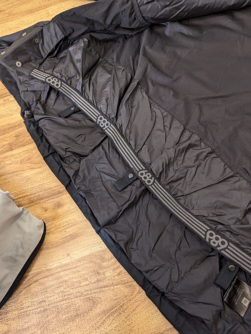 限定180着 686 JAPAN LIMITED FOUNDATION JKT