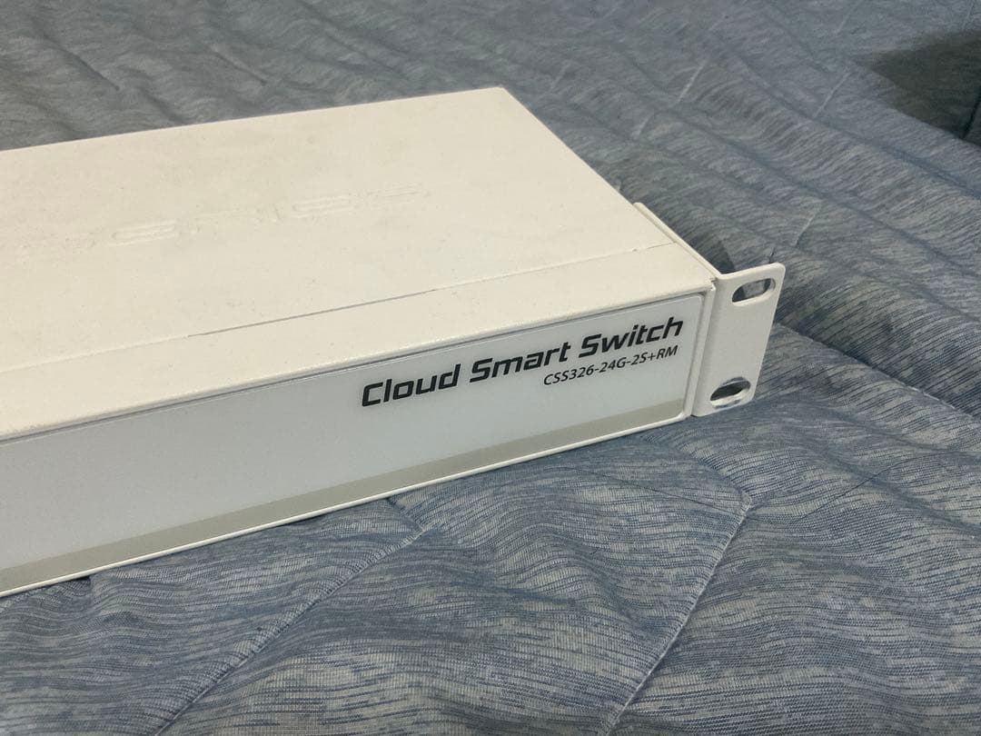 ルーター・ネットワーク機器 Mikrotik CSS326-24G-2S + RM