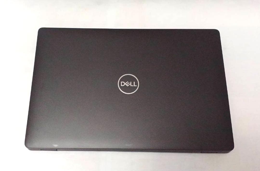 美品 15型 Precision 3541 i7 9世代 QuadroP620