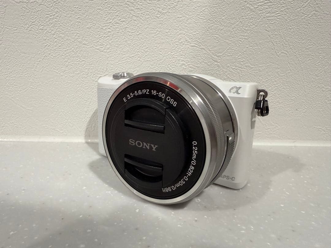美咲さん専用 【美品】SONY α5100 ミラーレス一眼　単焦点レンズキッド