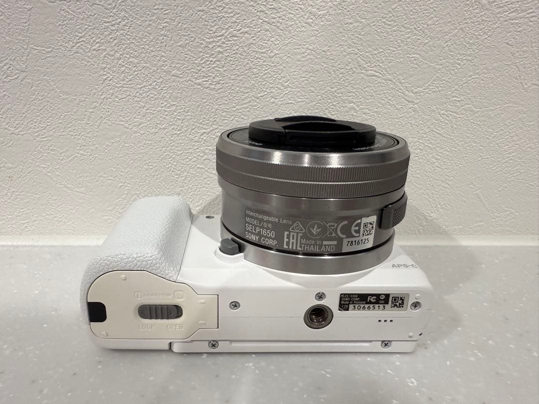 美咲さん専用 【美品】SONY α5100 ミラーレス一眼　単焦点レンズキッド