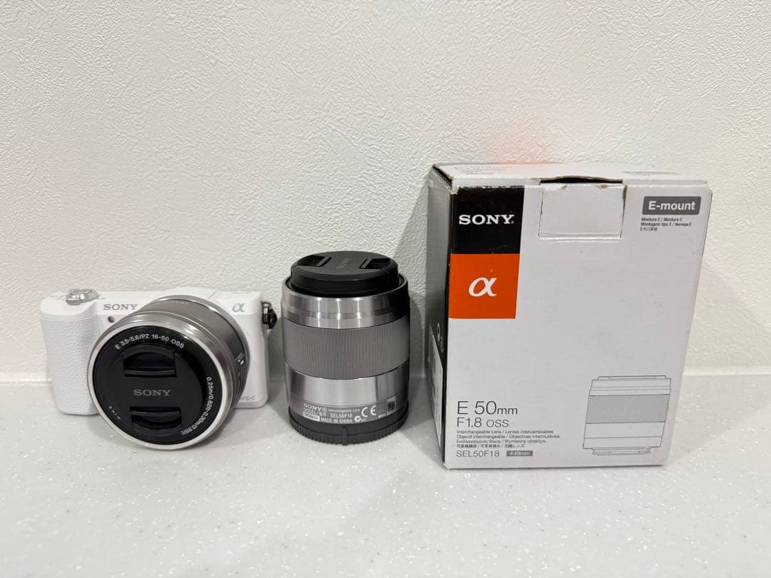 美咲さん専用 【美品】SONY α5100 ミラーレス一眼　単焦点レンズキッド