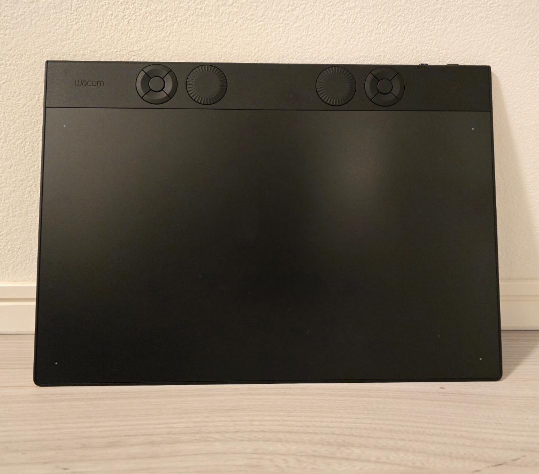 液タブ・ペンタブ WACOM Wacom Intuos Pro 2025 medium