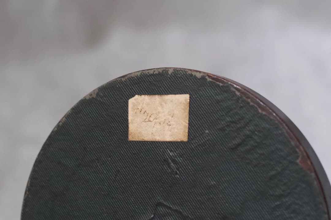 フランスアンティーク｜高貴なディスプレイ台