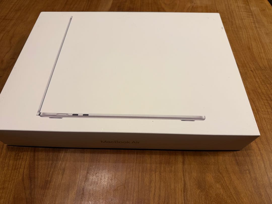 MacBook Air M3 15インチ シルバー(充電器付き)