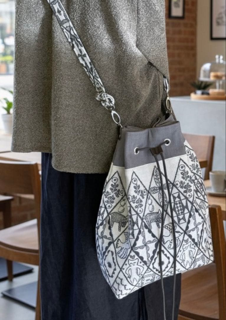 ミナペルホネン　シンフォニー 共布ショルダーベルト付きバッグ ハンドメイド♪