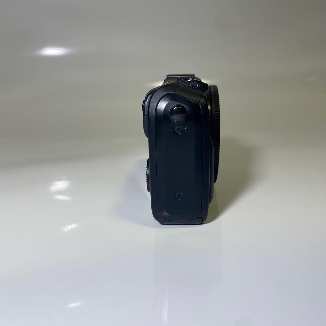 美品✨　Canon EOS M カメラ　ボディ　ブラック　説明書付き