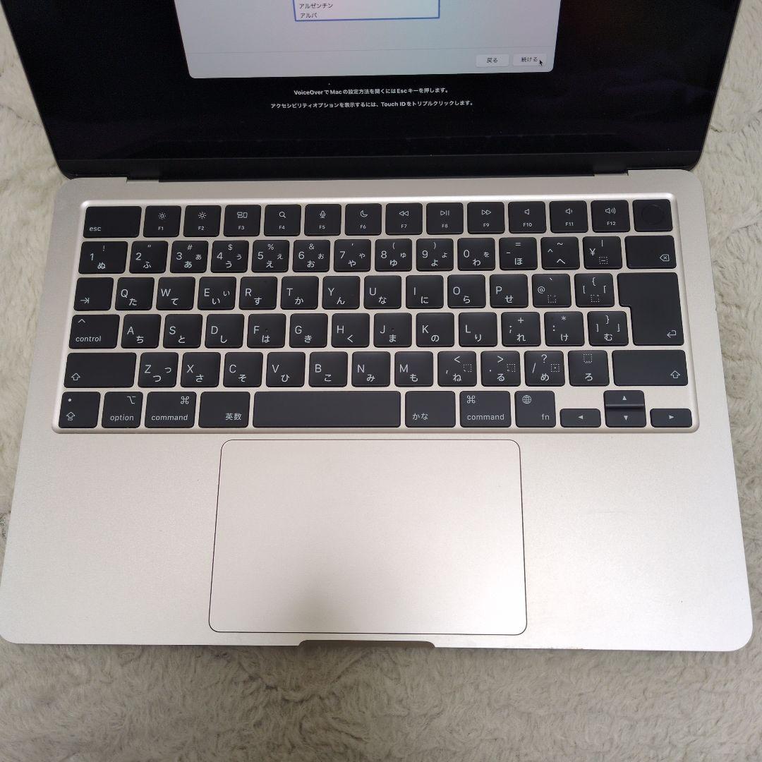 MLY13J/A スターライト MacBook Air　M2　8GB
