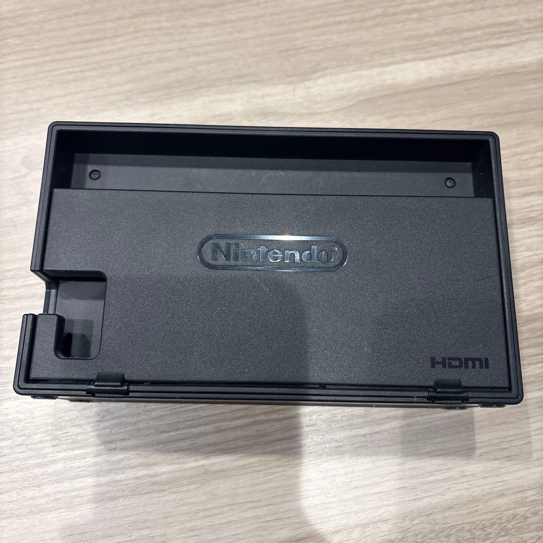 美品Nintendo Switch本体ブルー