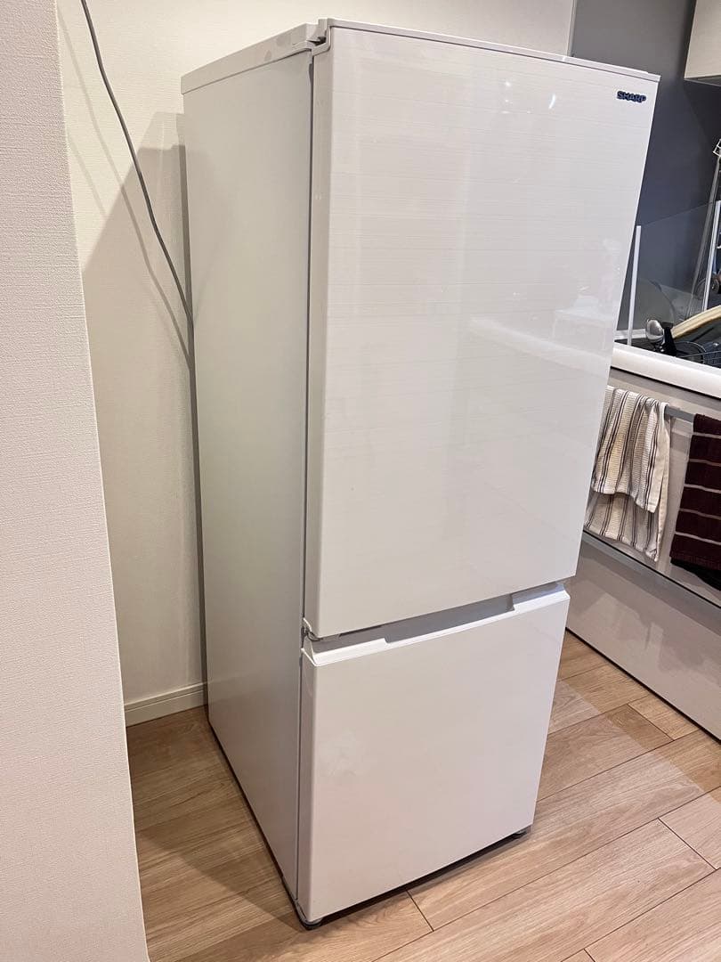 週末セール！【美品】SHARP SJ-D18J-W冷蔵庫2022年製