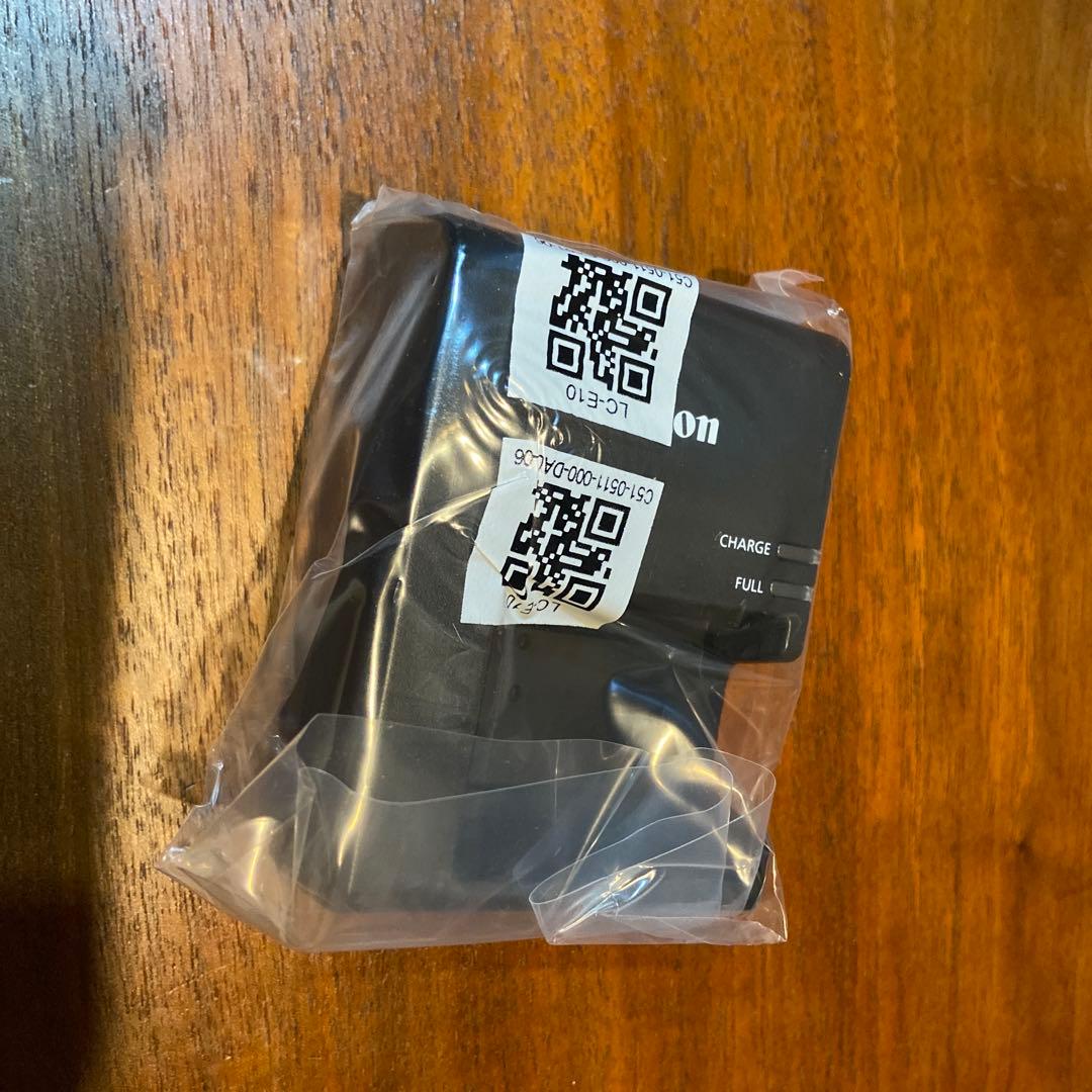 デジタルカメラ Canon EOS Kiss X90 EF-S 18-55 IS II Kit