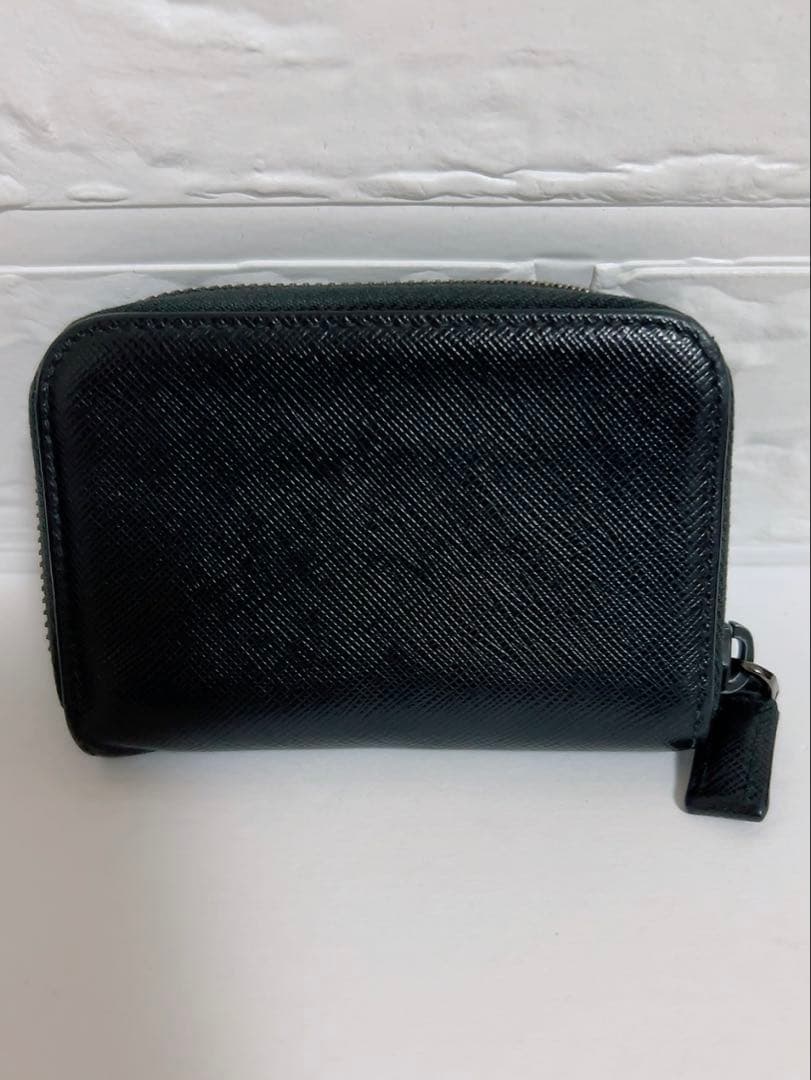 プラダ　PRADA ケース　小銭入れ　黒　男女兼用　箱　リボン付き