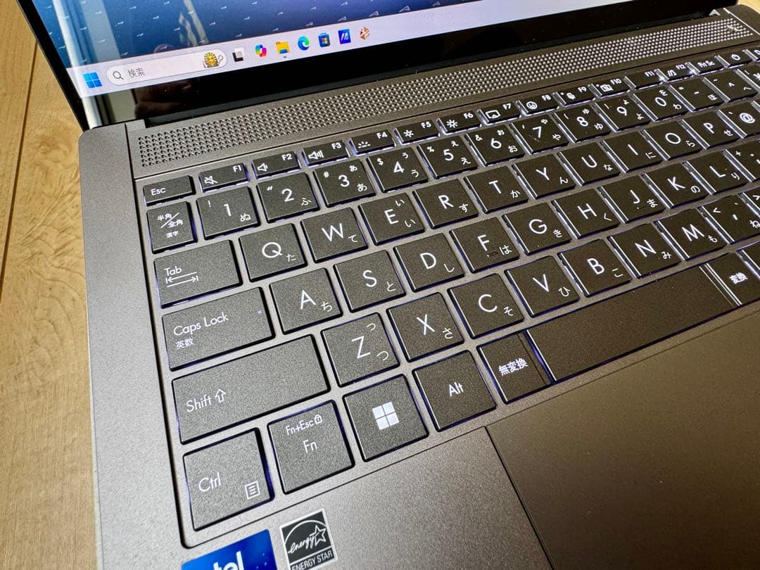 【なむなむ】ASUS Zenbook S14 UX5406SA U7