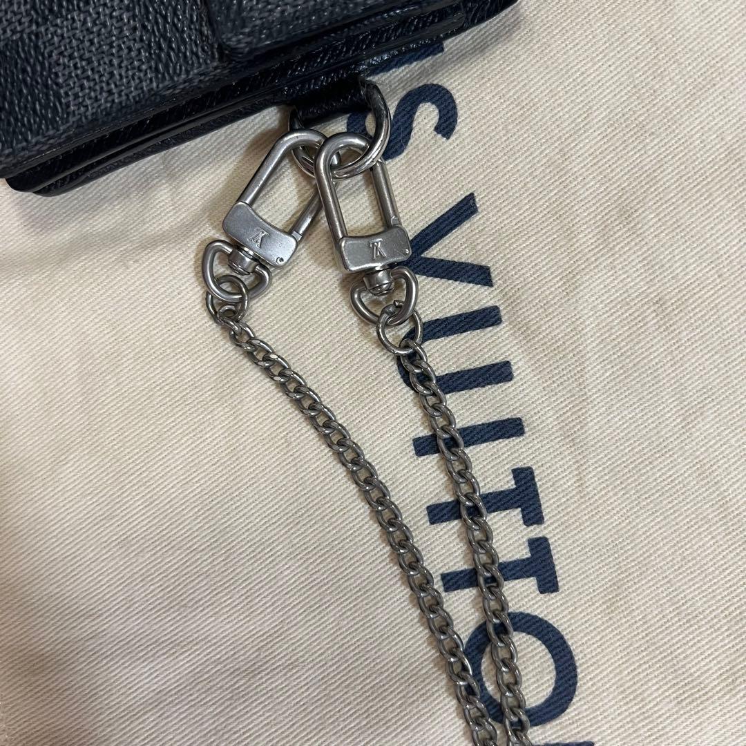 超美品　ルイヴィトン ダミエグラフィット長財布 チェーン付き