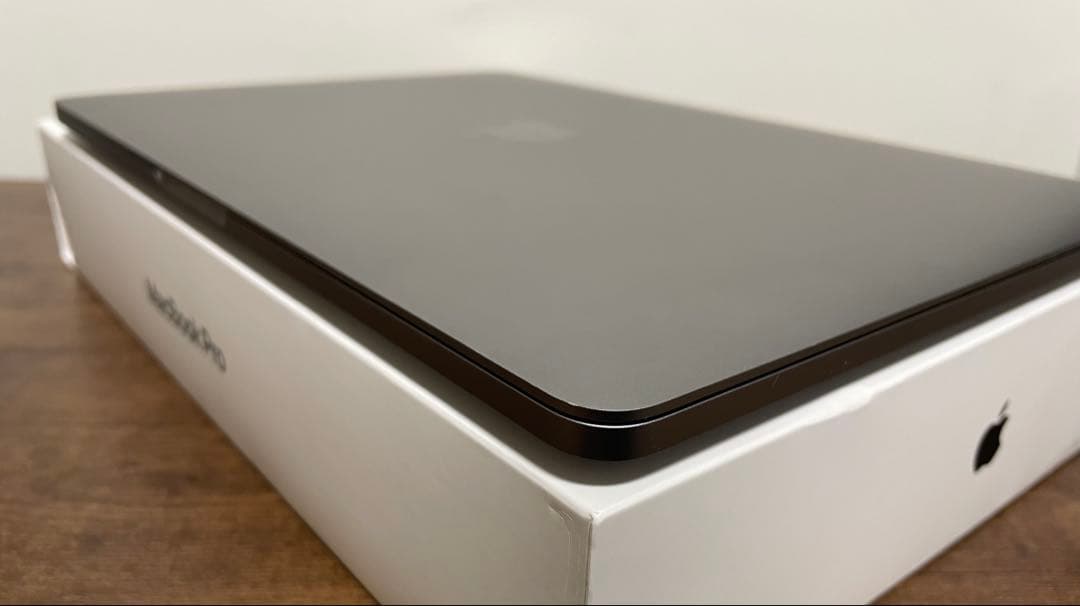 美品 MacBook Pro 2020モデル TouchBar付き