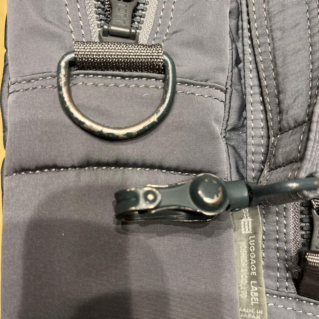 吉田カバンショルダーバッグ（サコッシュ）