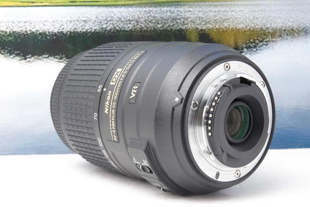 Nikon AF-S 55-300mm 手振れ補正付 300㎜望遠レンズ