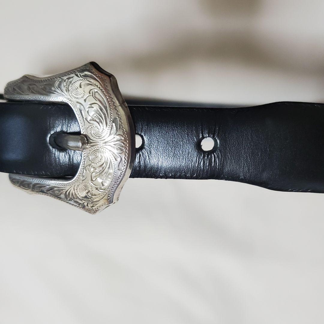 0*1様 TOGA PULLA メタルバックルベルト おしゃれ 個性的 かっこい