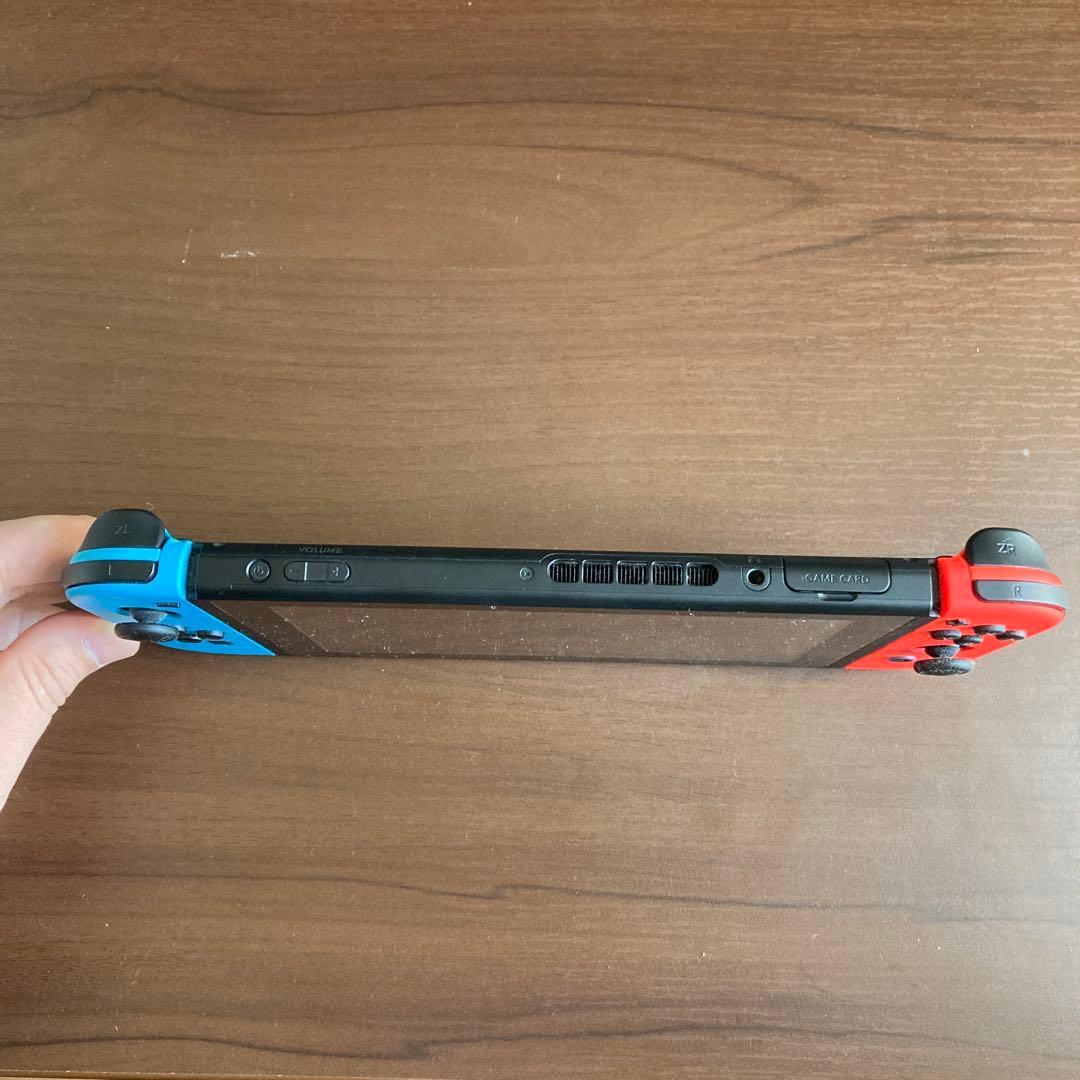 美品 Nintendo Switch 本体 青/赤 Joy-Con