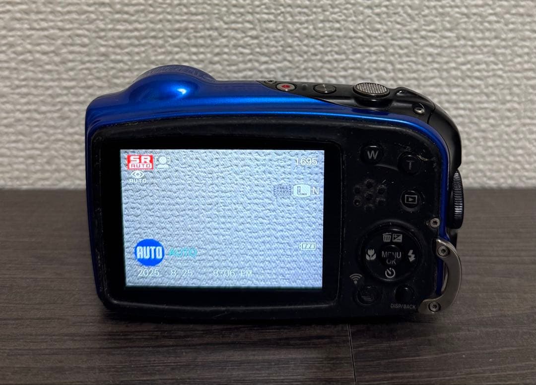 FUJIFILM FINEPIX XP70 デジタル カメラ