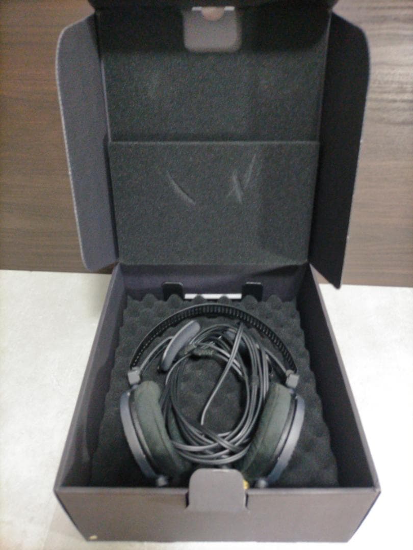 オーディオテクニカ　ATH-R70x 開放型ヘッドホン