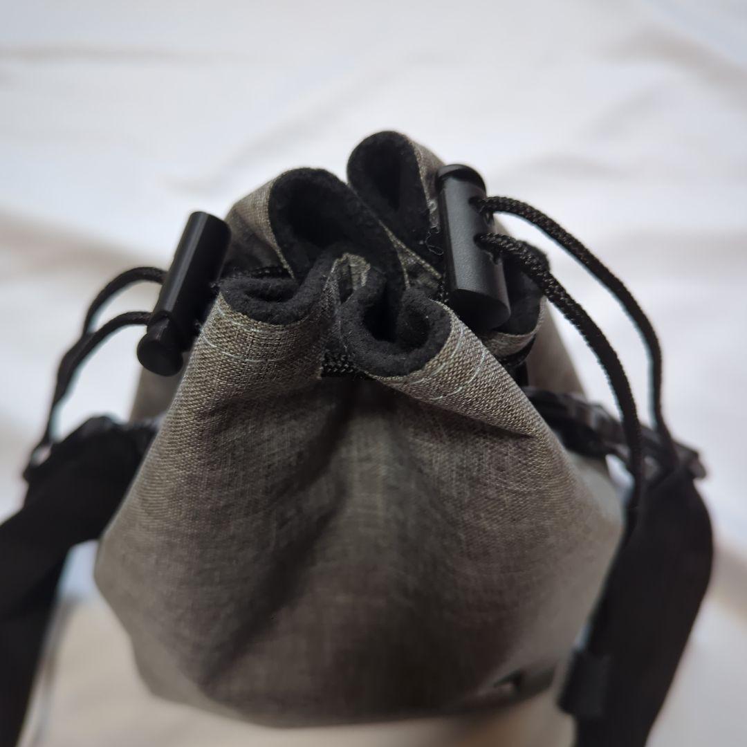 ほぼ新品　Panasonic LUMIX DC-FZ85D　＋カード、バック