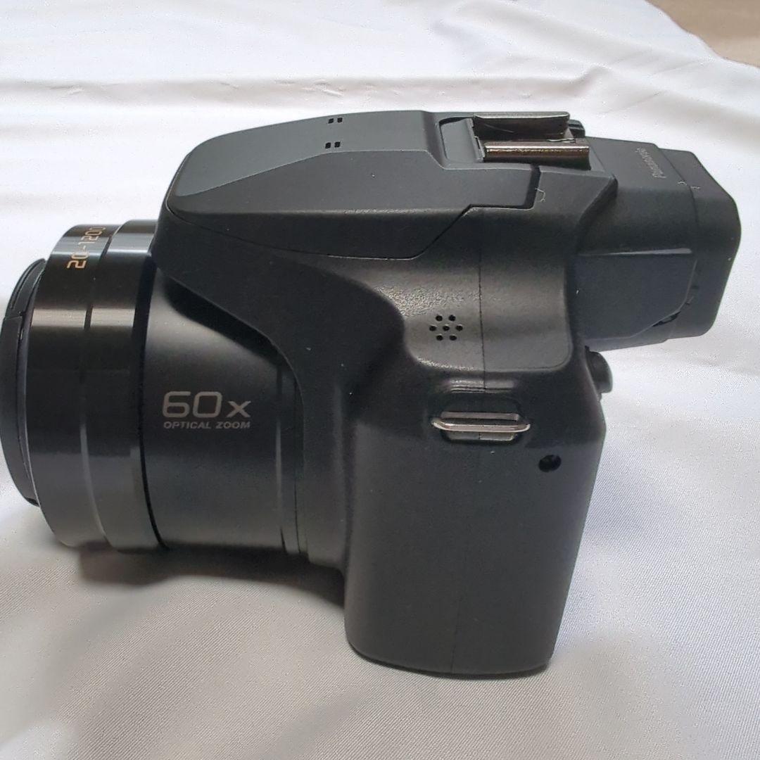 ほぼ新品　Panasonic LUMIX DC-FZ85D　＋カード、バック