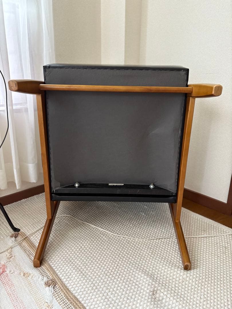 カリモク　Kチェア