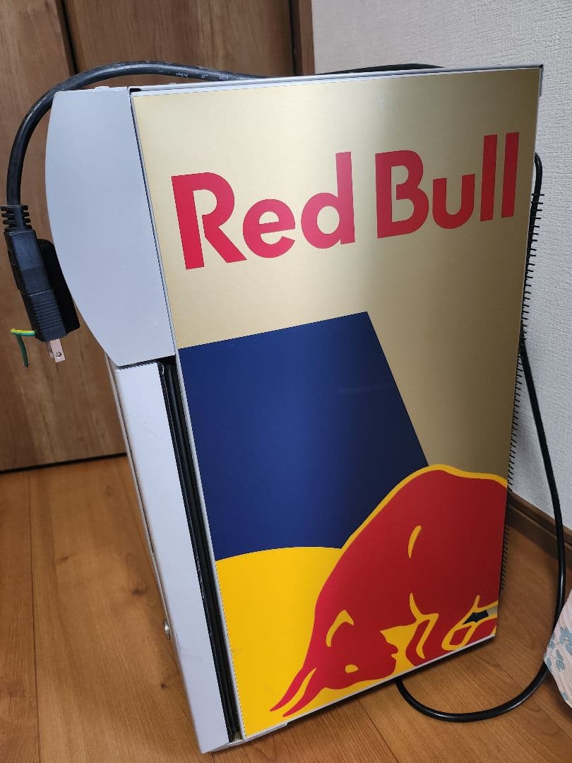 レッドブル冷蔵庫