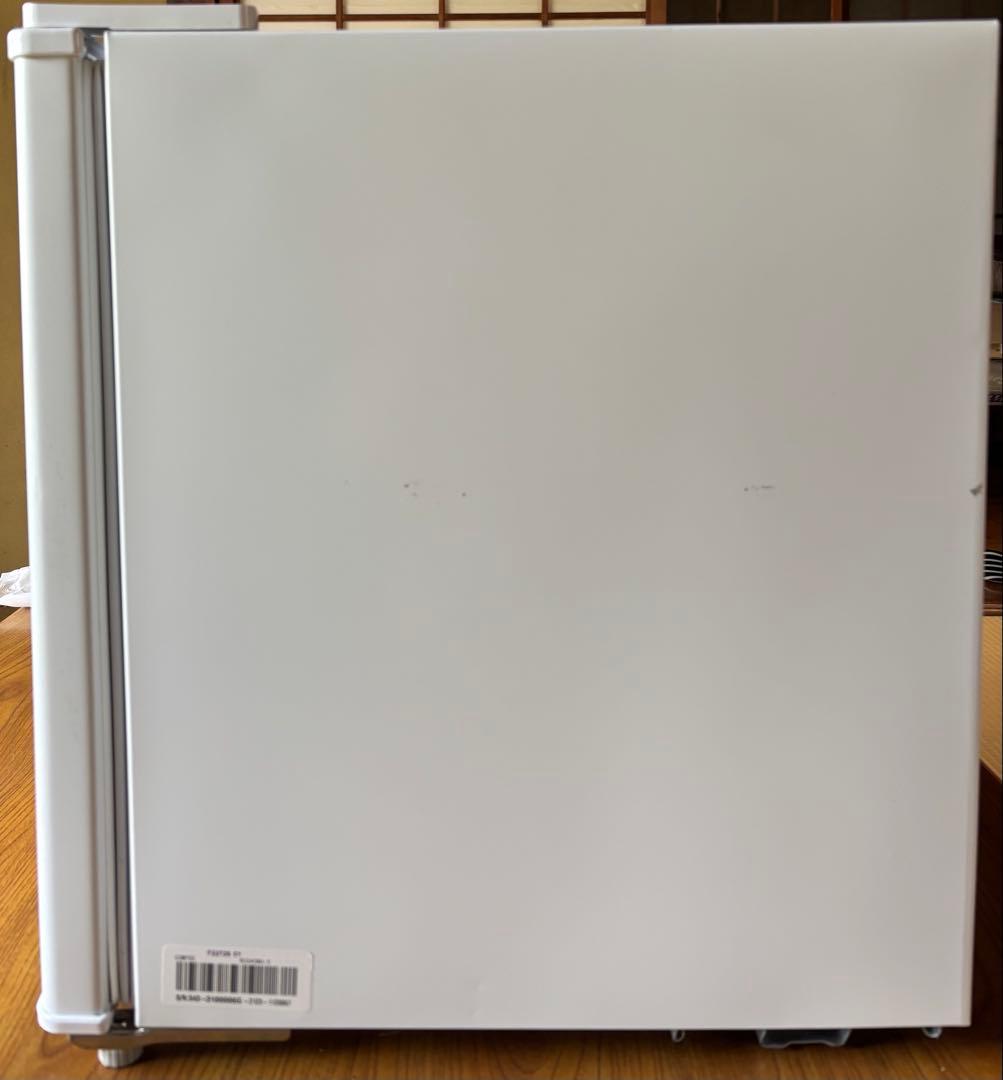 美品⟡.* Comfee ノンフロン冷蔵庫 RCD45WH/E 45L【中古品】