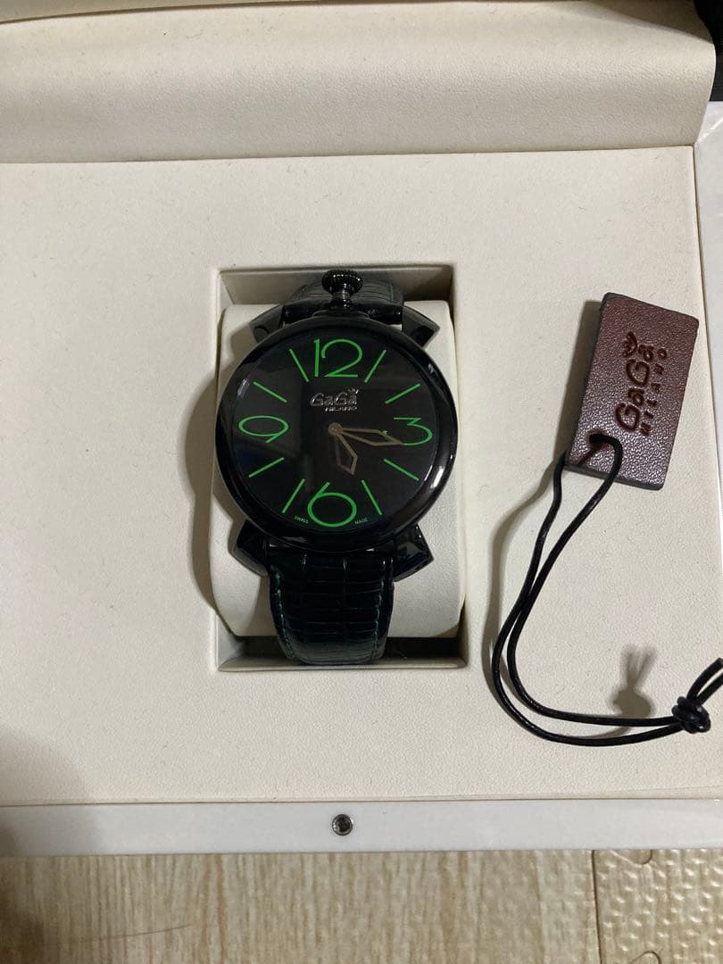 B*L様 GaGa Milano アナログ時計 ブラック/グリーン
