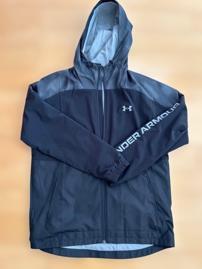 【新品・定価50%超OFF】UNDER ARMOUR トレーニングウェア上下L