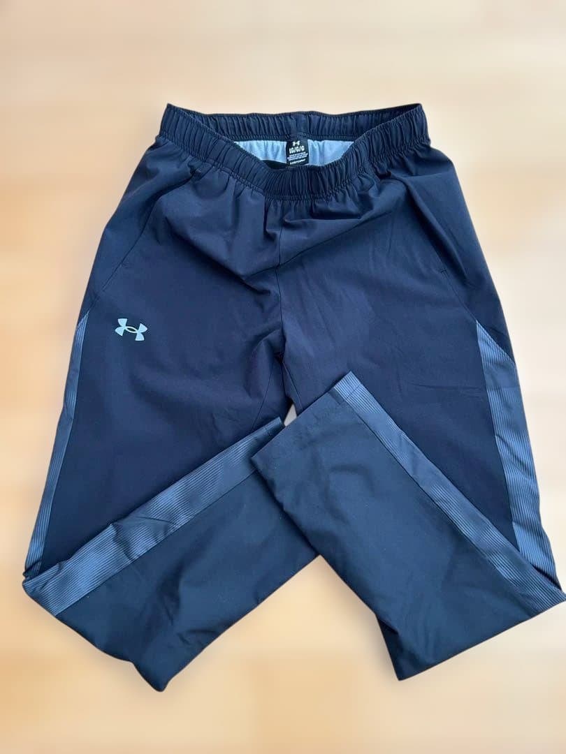 【新品・定価50%超OFF】UNDER ARMOUR トレーニングウェア上下L