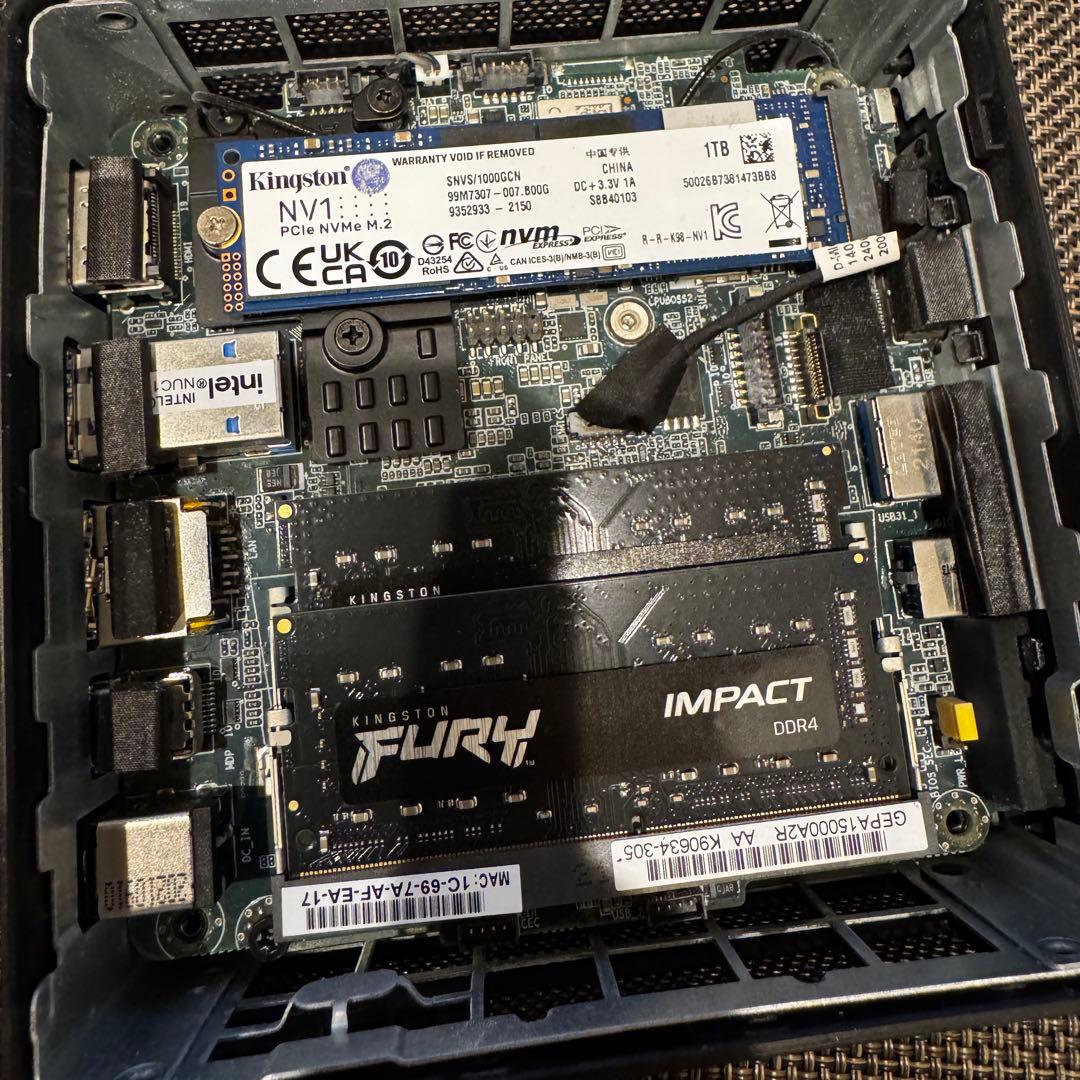 【美品】intel NUC 第11世代（16gb/1tb） NUC11PAHi5