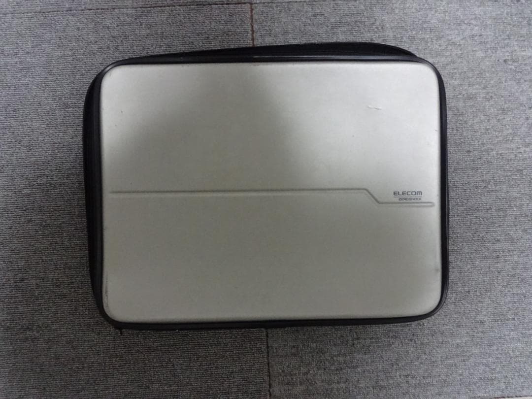 I-O DATA　モバイルディスプレイ　スタンド付き