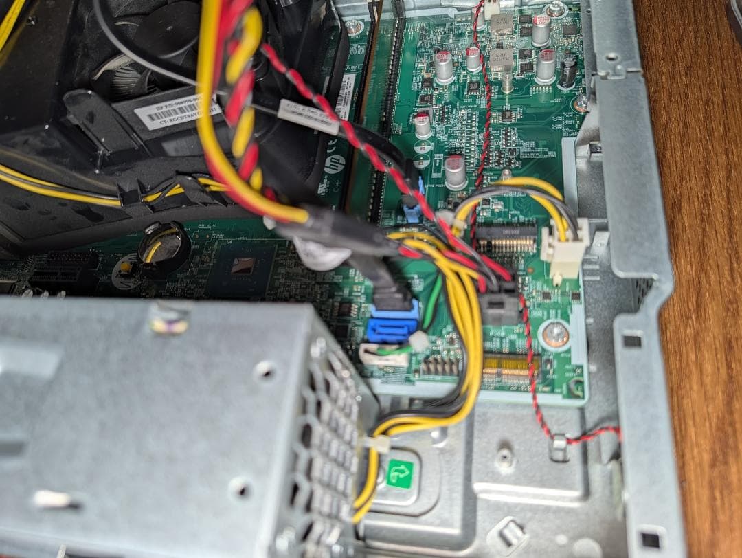 HP 第8世代 corei5 mem4 Pro Desk 400G5 SSF