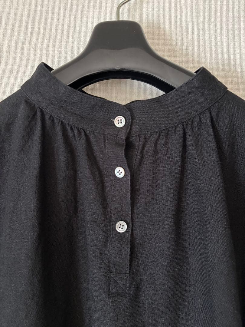 wafu リネン プルオーバー ブラウス スタンドカラー ／ ブラック