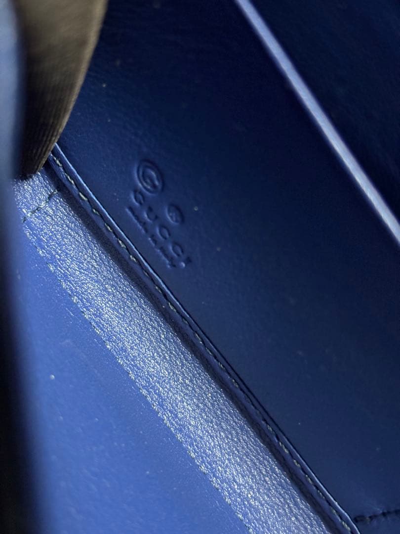 値下げしました‼️GUCCI ブルーレザー 長財布 GGパターン