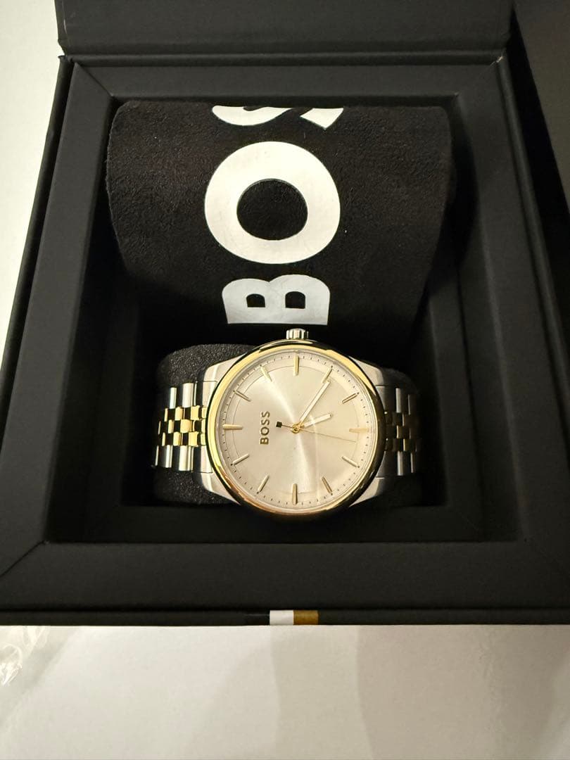 e*2様 BOSS ツートーン腕時計 マザーオブパールインレイ