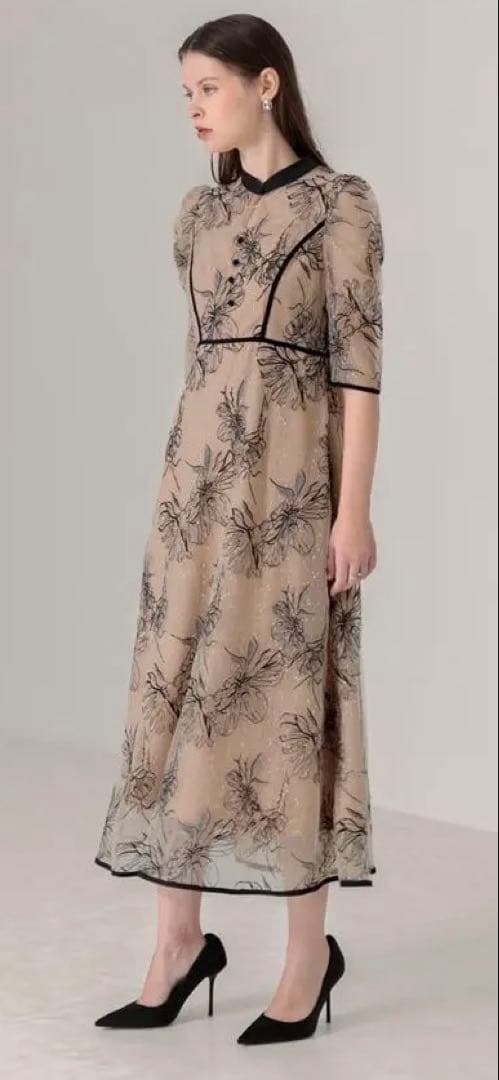 LEJA 配色パイピングプチハイネック花柄刺繍ラメレースロング丈ドレスワンピース