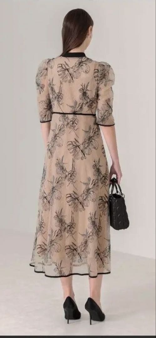 LEJA 配色パイピングプチハイネック花柄刺繍ラメレースロング丈ドレスワンピース