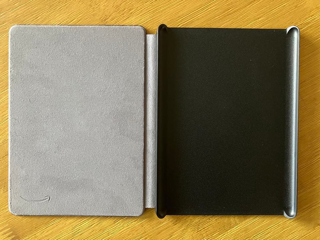 Amazon Kindle Paperwhite (第11世代) 純正ケース付き