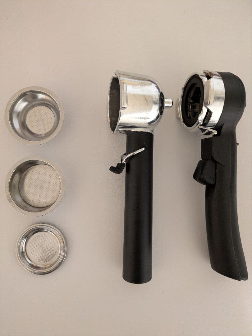 デロンギ コ－ヒ－メ－カ－ BCO410J-B