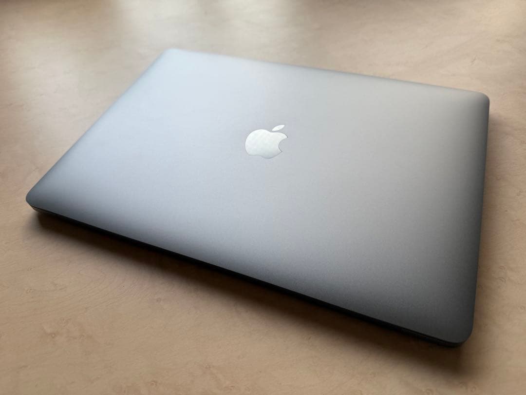 MacBook本体 MacBook Pro (13-inch, 2018) 8GB/256GB