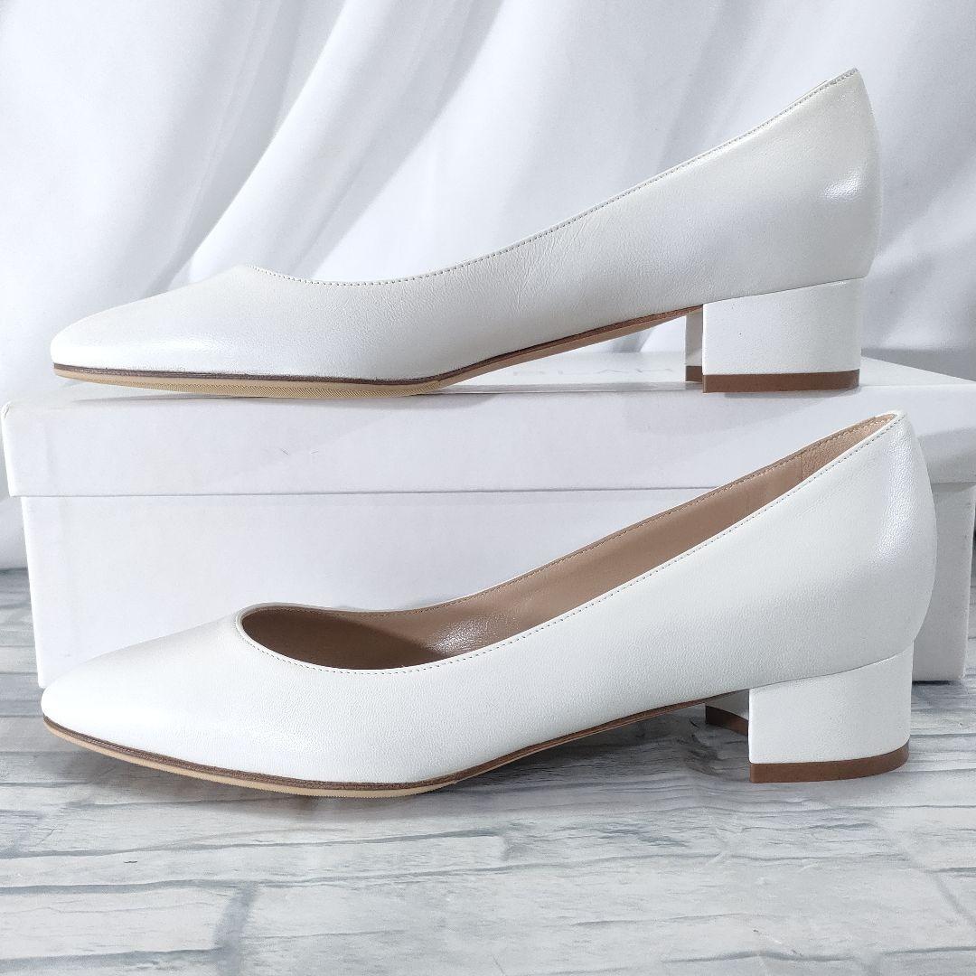 箱付き未使用品✨マノロブラニク　リストニー　レザーパンプス　白　35.5
