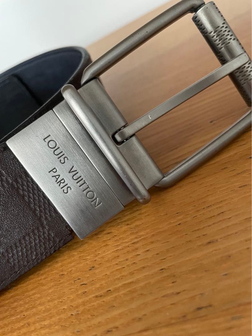 ルイヴィトン　ダミエ　アンフィニ　リバーシブルレザーベルト　GUCCI